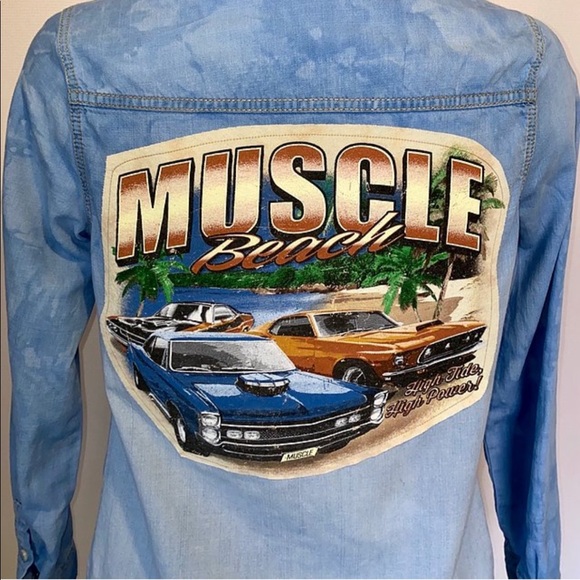 MUSCLE BEACH GRAPHIC BACK DENIM BUTTON DOWN SHIRT - Picture 3 of 4